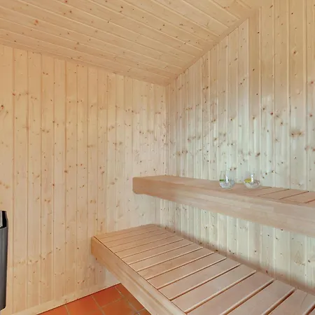 In With Sauna Hvide Sande
