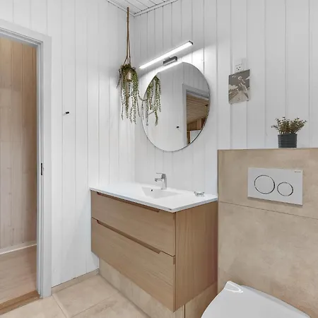 Дом отдыха Lovely In With Sauna Хвиде-Санде