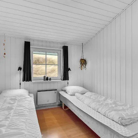 In With Sauna